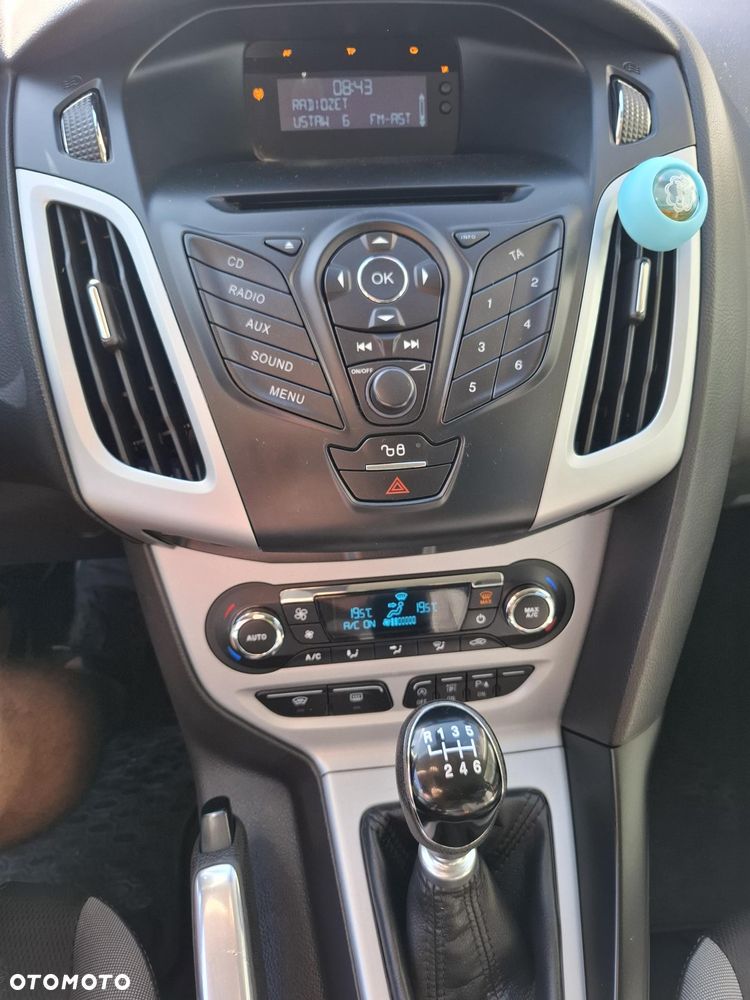 Ford Focus 1.0 EcoBoost Titanium - 11