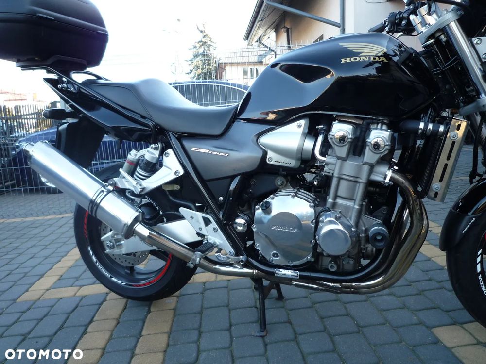 Honda CB - 15