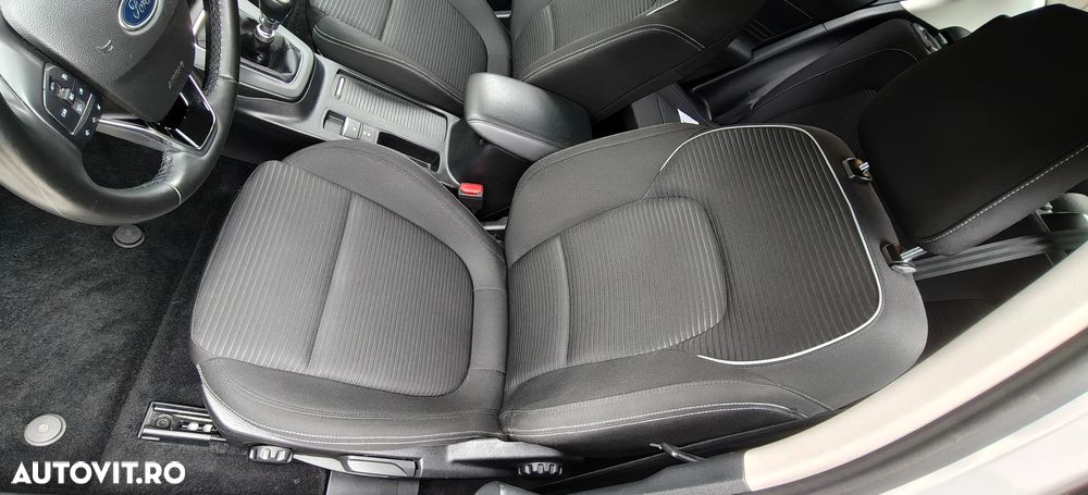 Ford Focus 1.0 EcoBoost Titanium X - 17