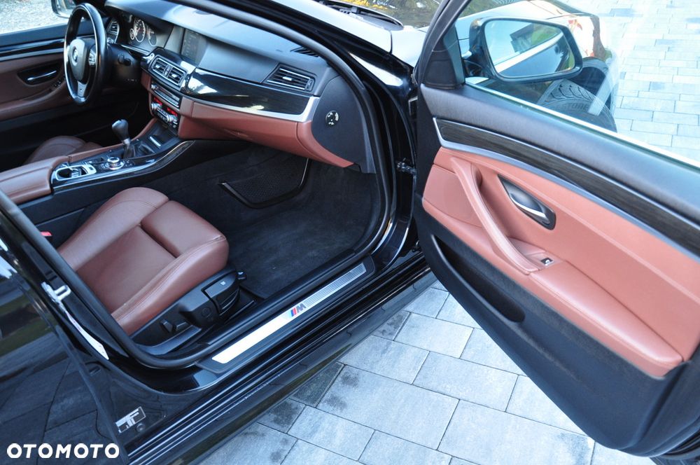 BMW Seria 5 520d - 17