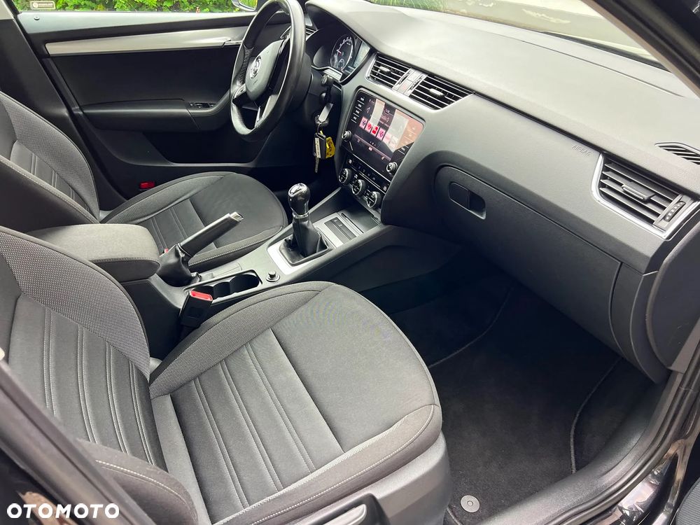 Skoda Octavia 1.6 TDI Sport Edition - 16