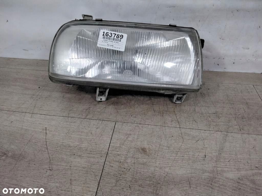 VW VENTO LAMPA PRZÓD PRAWA - 1