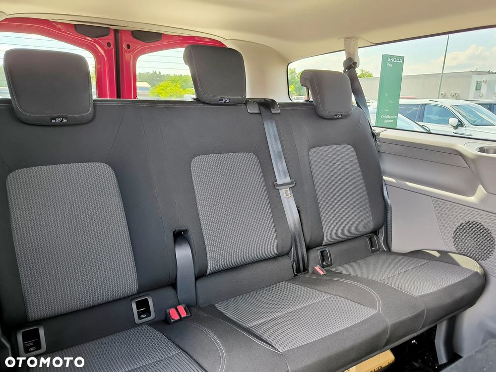 Volkswagen Caravelle 2.0 TDI L2 - 14