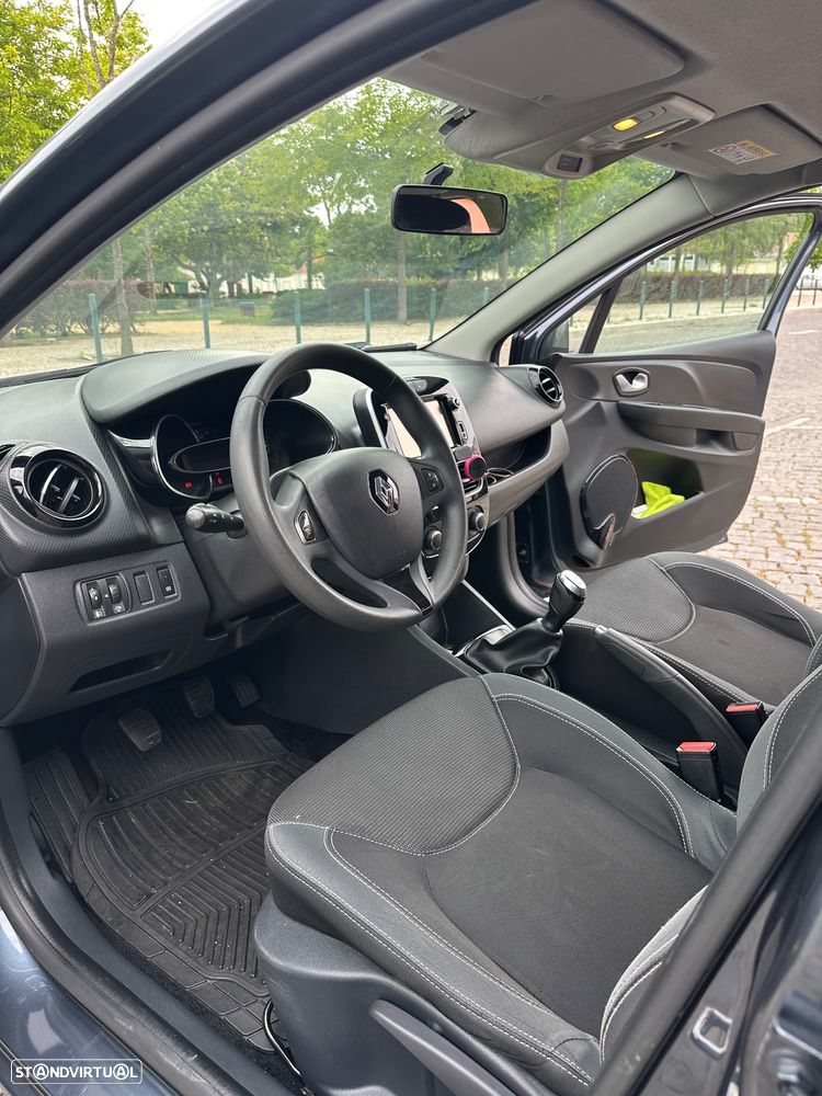 Renault Clio Sport Tourer dCi 75 Stop & Start Expression - 11