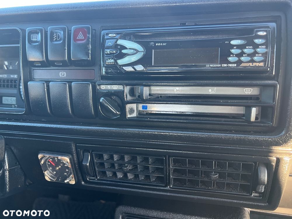 Volkswagen Golf - 11
