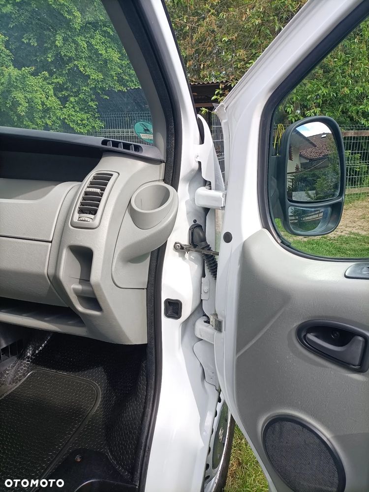 Opel Vivaro - 19