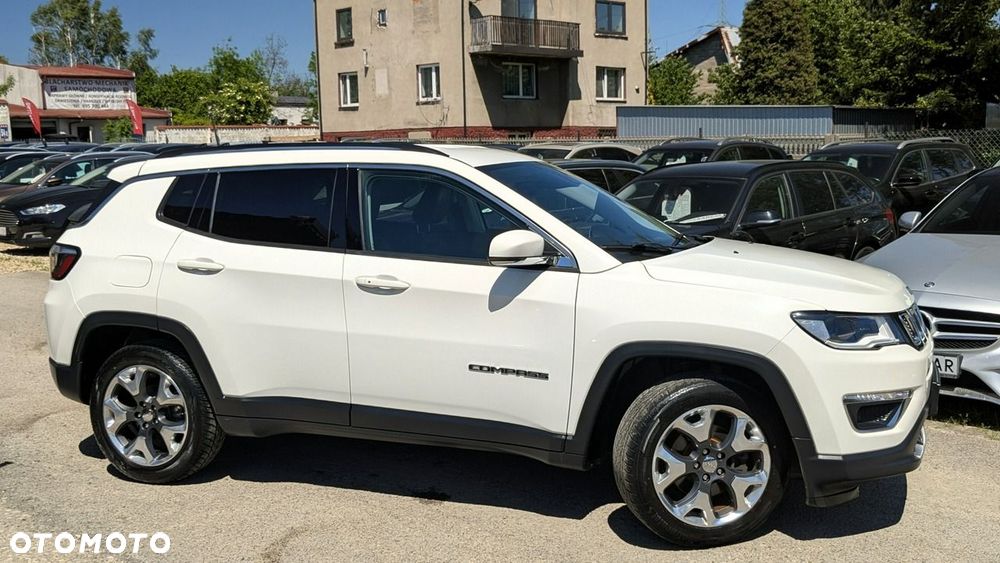 Jeep Compass - 10