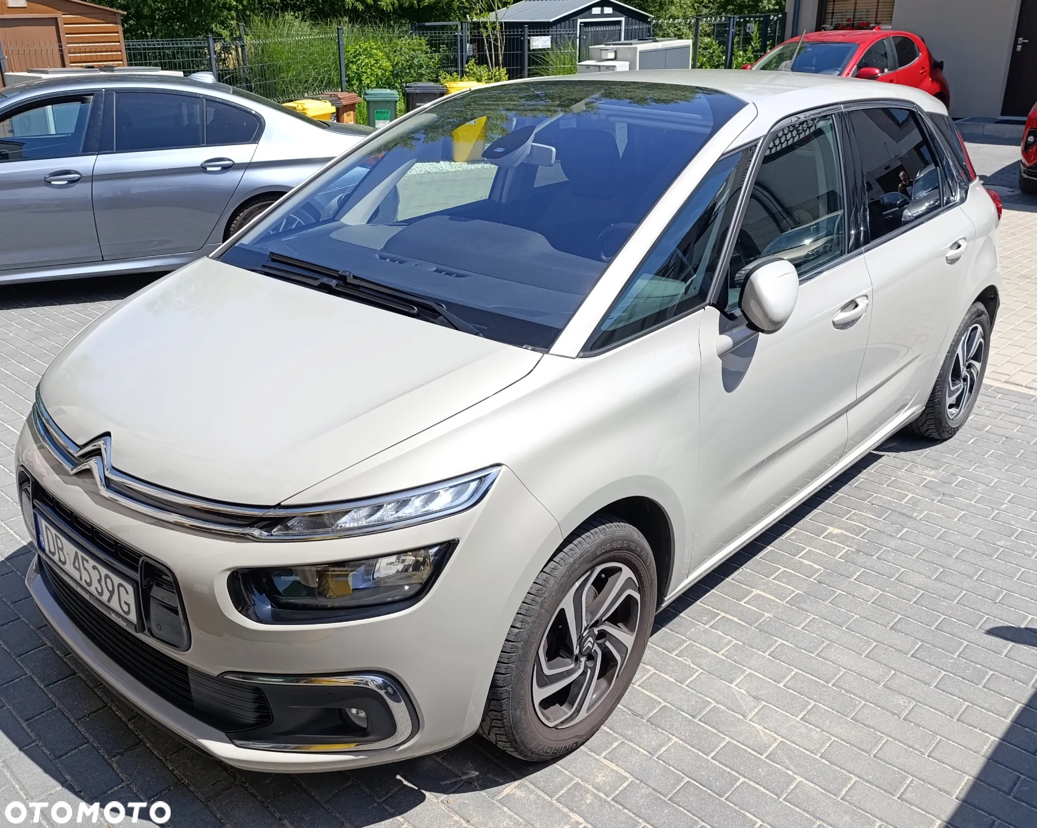 Citroën C4 Picasso 1.2 PureTech MoreLife S&S - 2