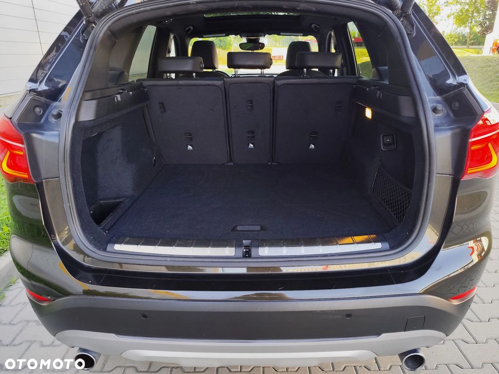 BMW X1 xDrive25i xLine sport - 17