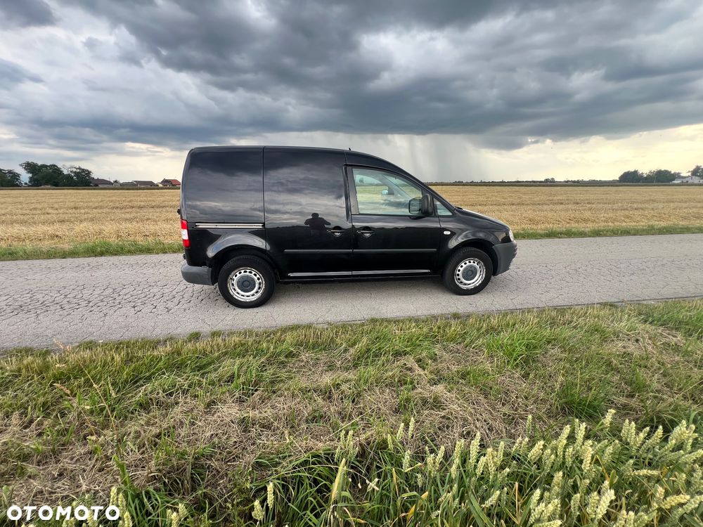 Volkswagen Caddy - 10