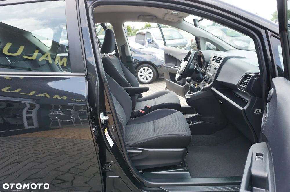 Toyota Verso S 1.33 VVT-i - 25