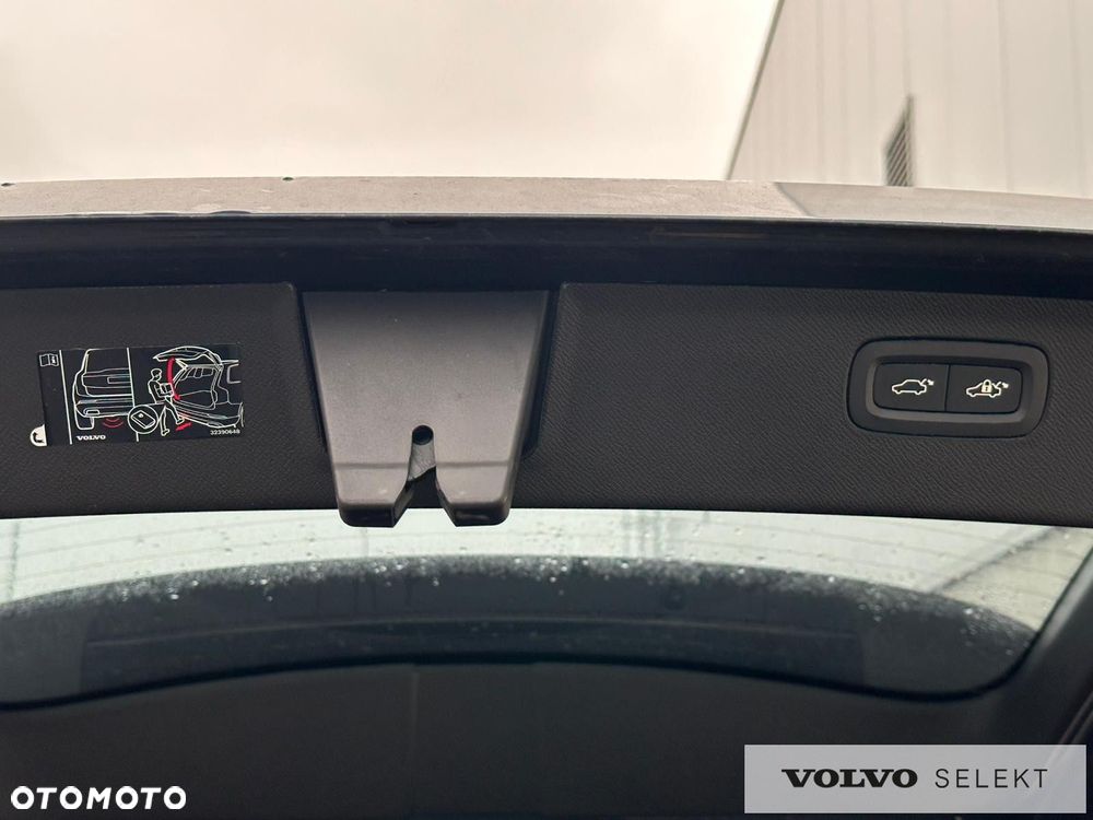 Volvo XC 90 - 23