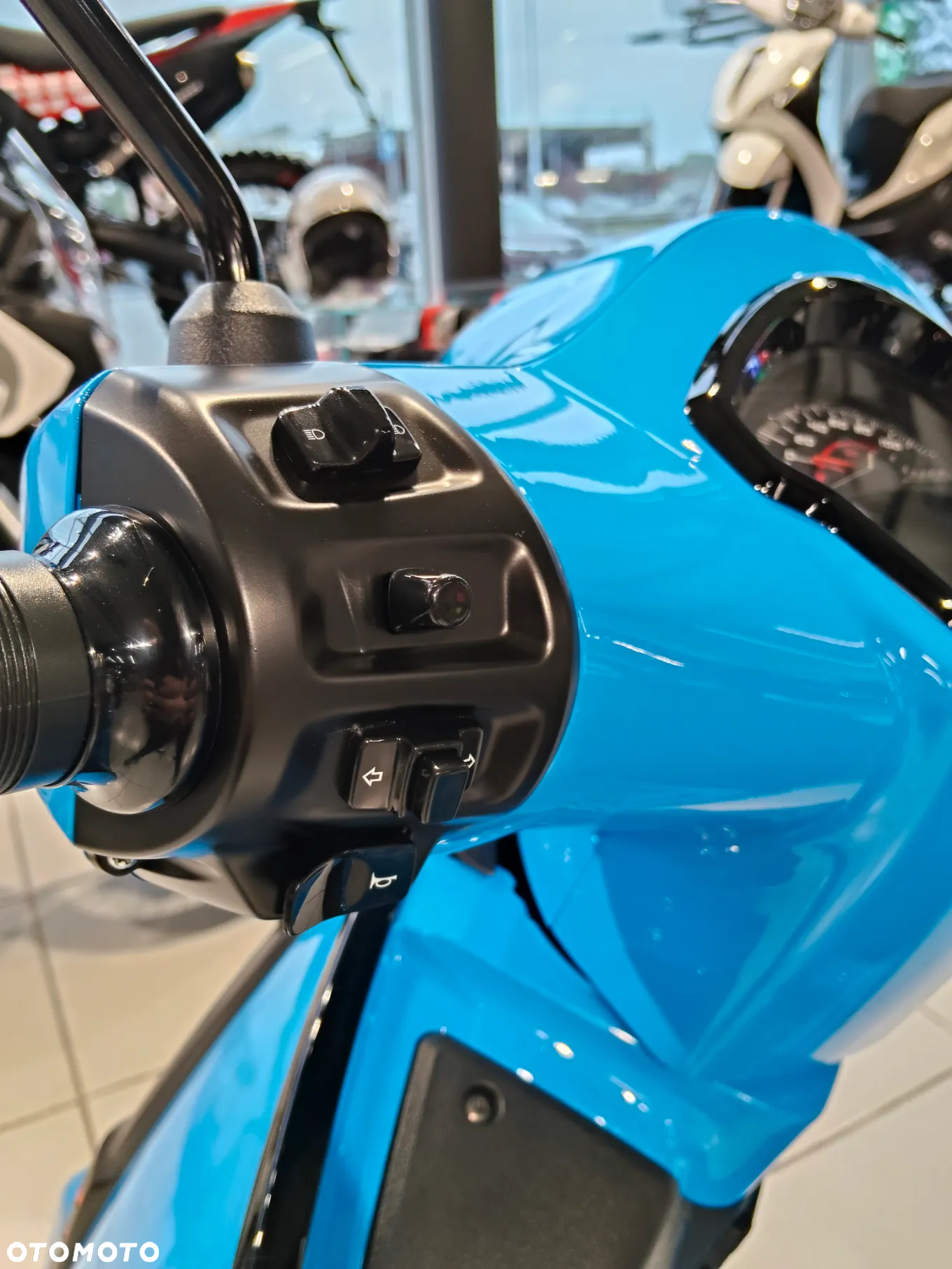 Vespa GTS - 9