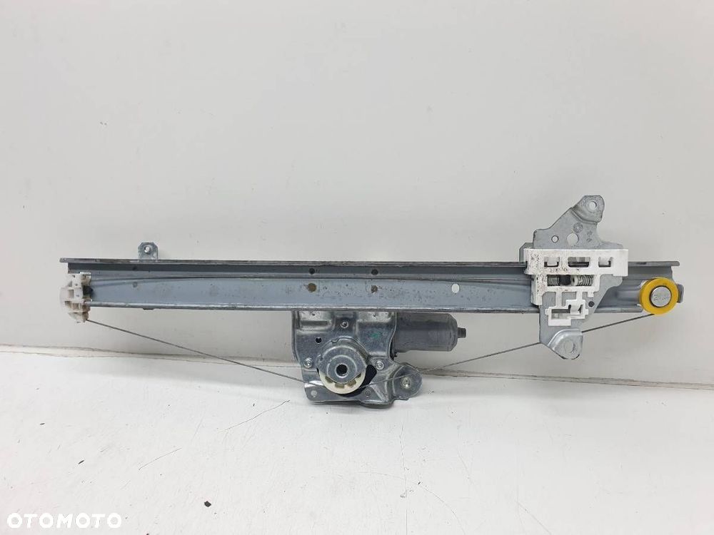 PODNOŚNIK SZYBY PRZÓD PRAWY NISSAN X-TRAIL T32 III 80731-4CA0A 6 PIN EUROPA - 6