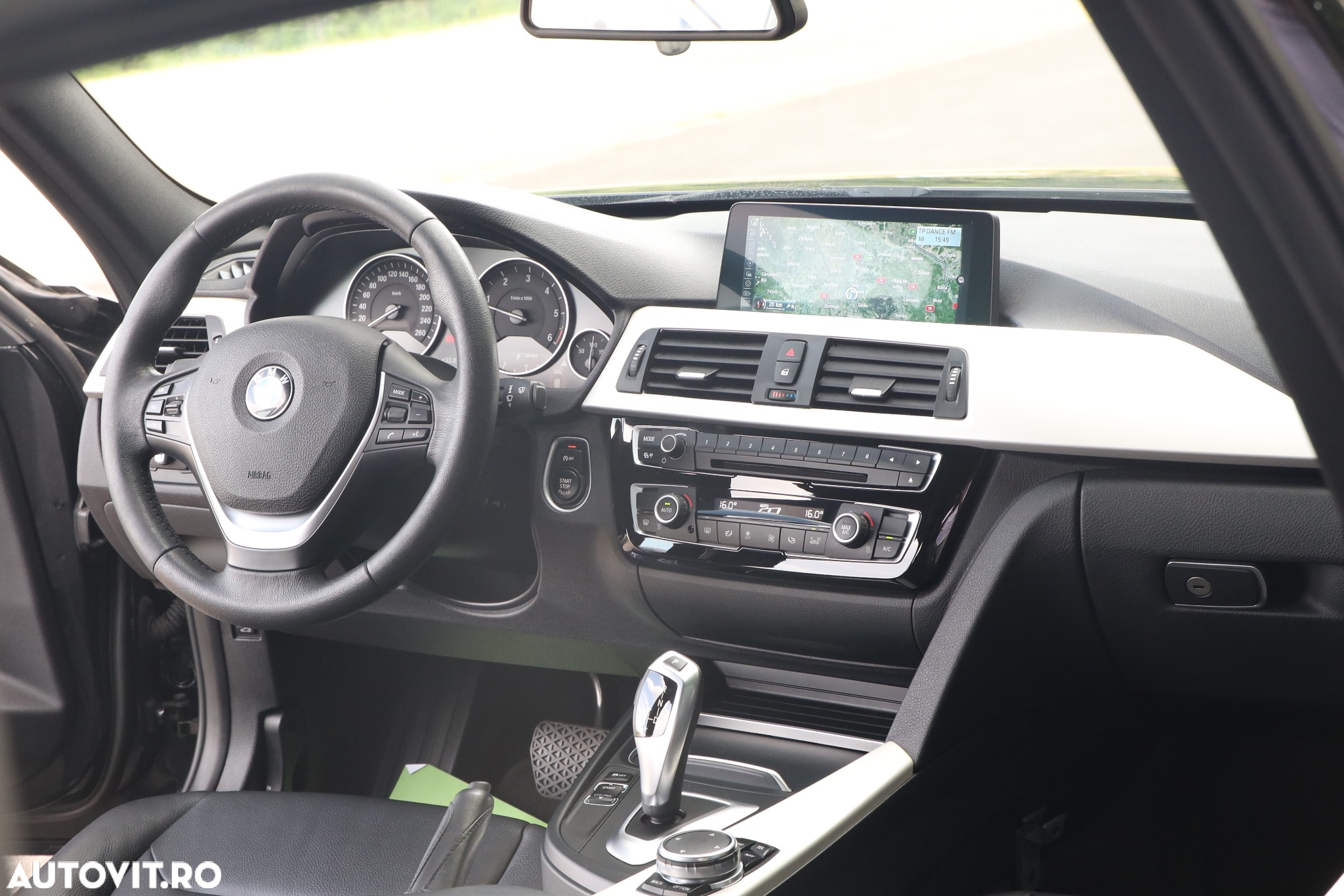 BMW Seria 3 320d Efficient Dynamic Edition Aut. - 28