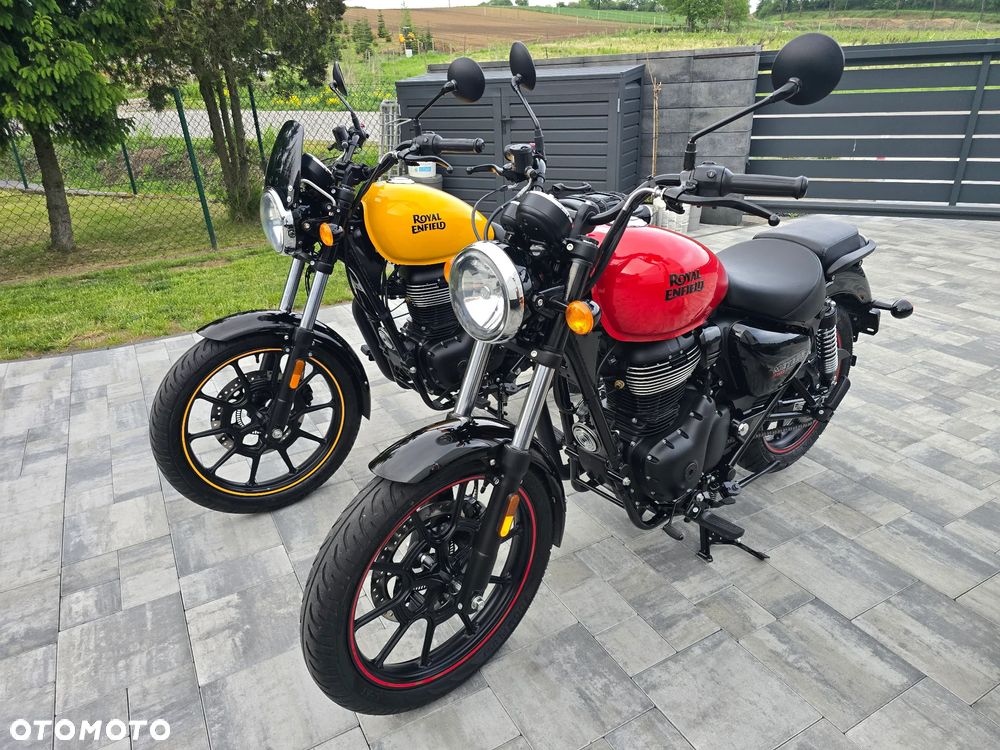 Royal Enfield Meteor - 24