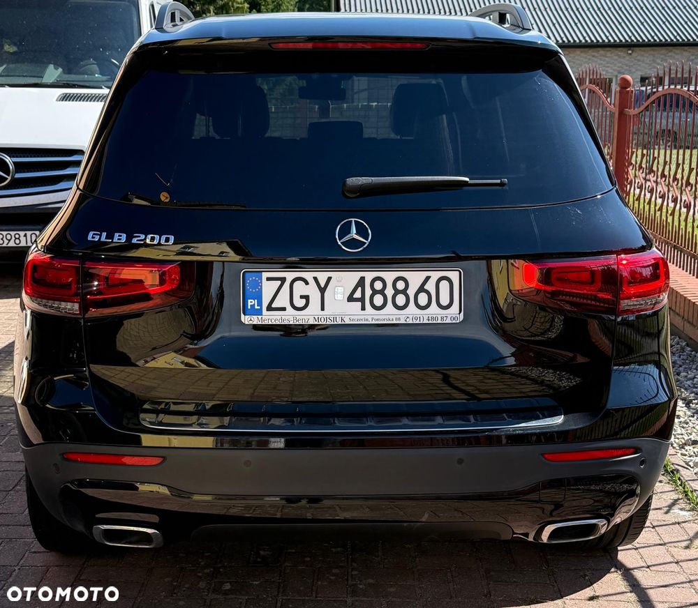 Mercedes-Benz GLB 200 7G-DCT - 2