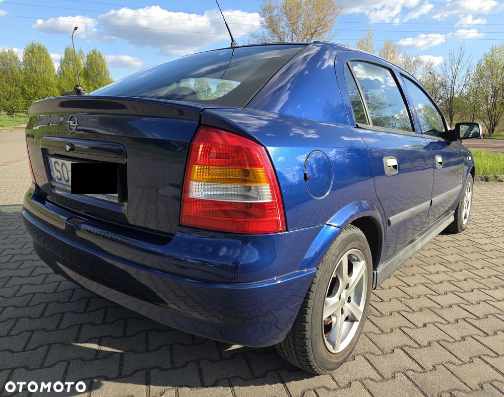 Opel Astra 1.4 - 6