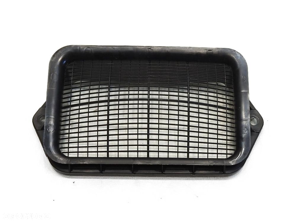 KRATKA WLOT POWIETRZA PRAWA SKODA OCTAVIA II LIFT 1K0815479B - 1