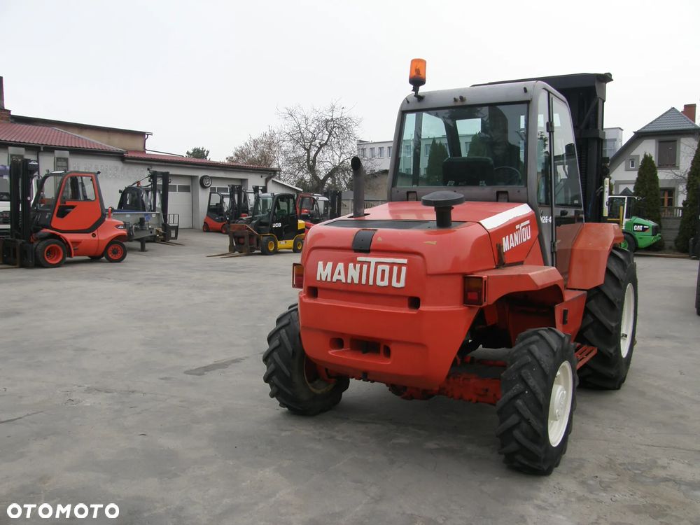 Manitou M26-4 4x4 2004 2100h maszt 10m kosz sprowadzony - 12