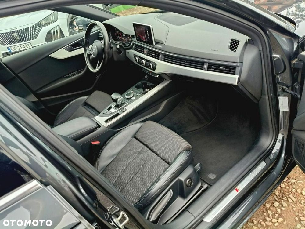 Audi A4 Limousine - 13