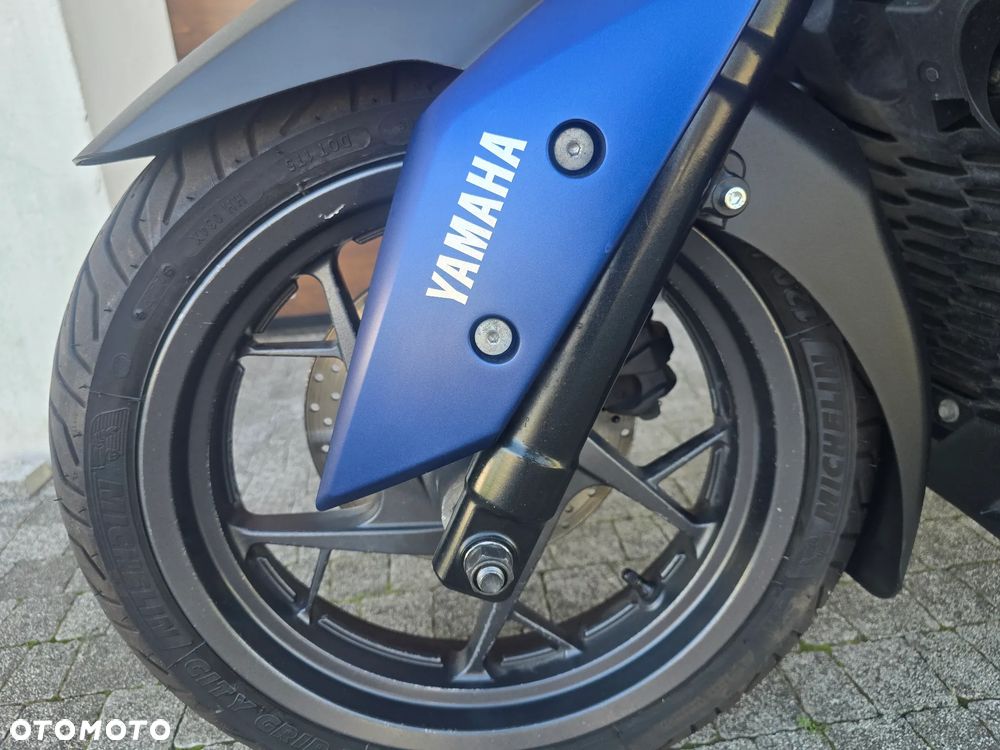 Yamaha X-max - 26