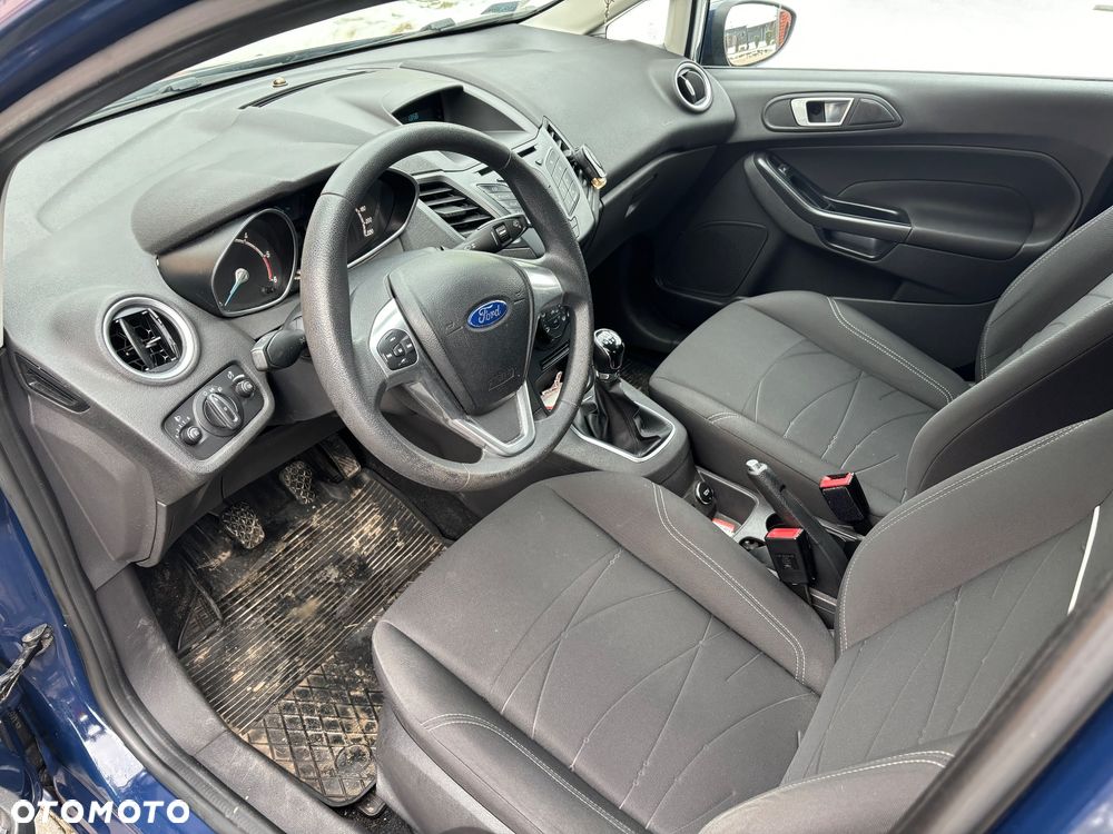 Ford Fiesta - 11
