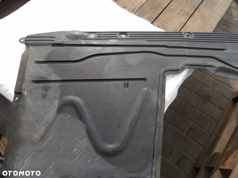 BMW - F20,F30 - OSŁONA LEWA ŚRODKOWA PODWOZIE - 7241831 - 2