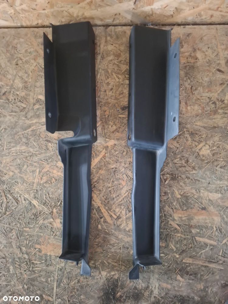 Volvo XC40 listwa osłona błotnika lewa prawa 31651852  32131858 - 1