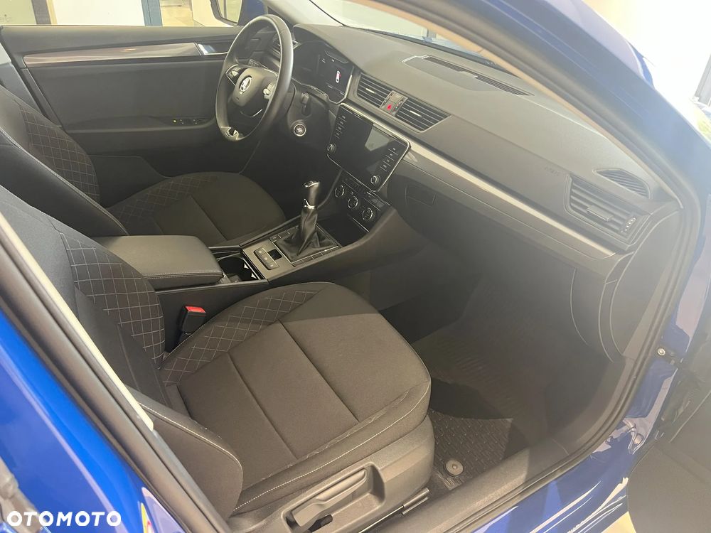 Skoda Superb 2.0 TDI SCR Active - 9