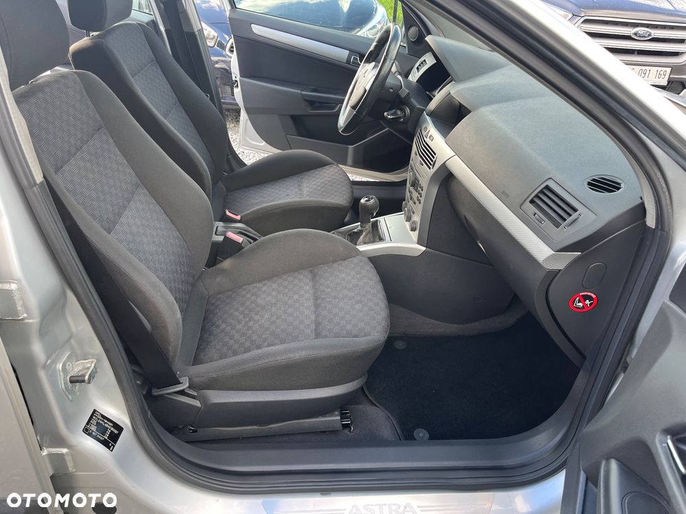 Opel Astra 1.6 Sport - 13