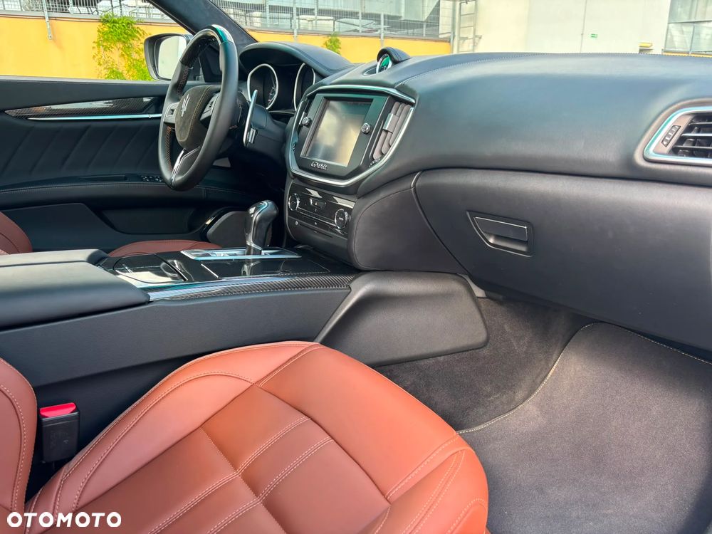 Maserati Ghibli S Q4 - 16
