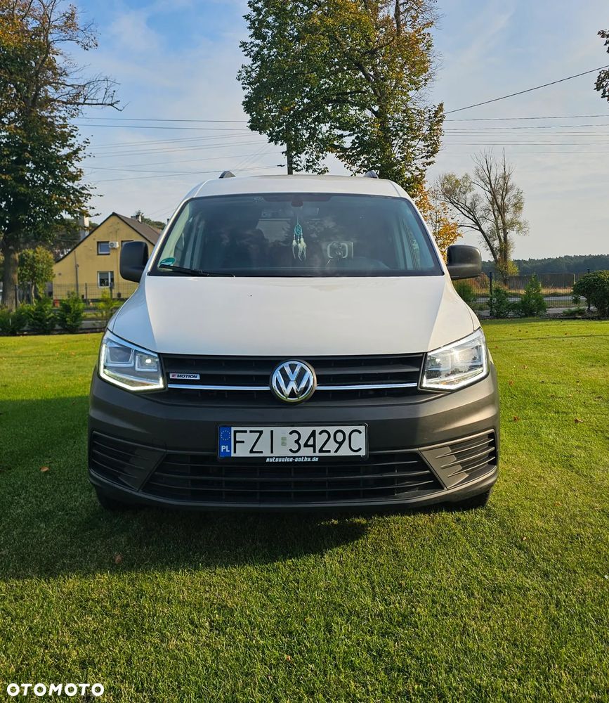 Volkswagen Caddy 2019 photo 2