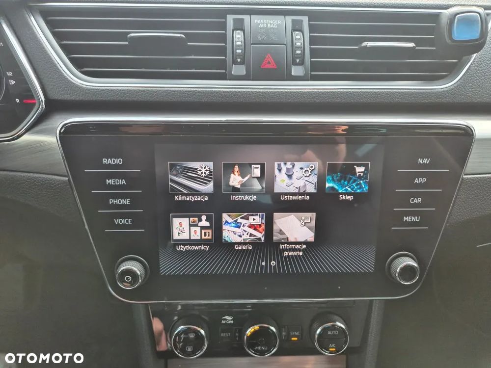 Skoda Superb 2.0 TDI SCR Style DSG - 19