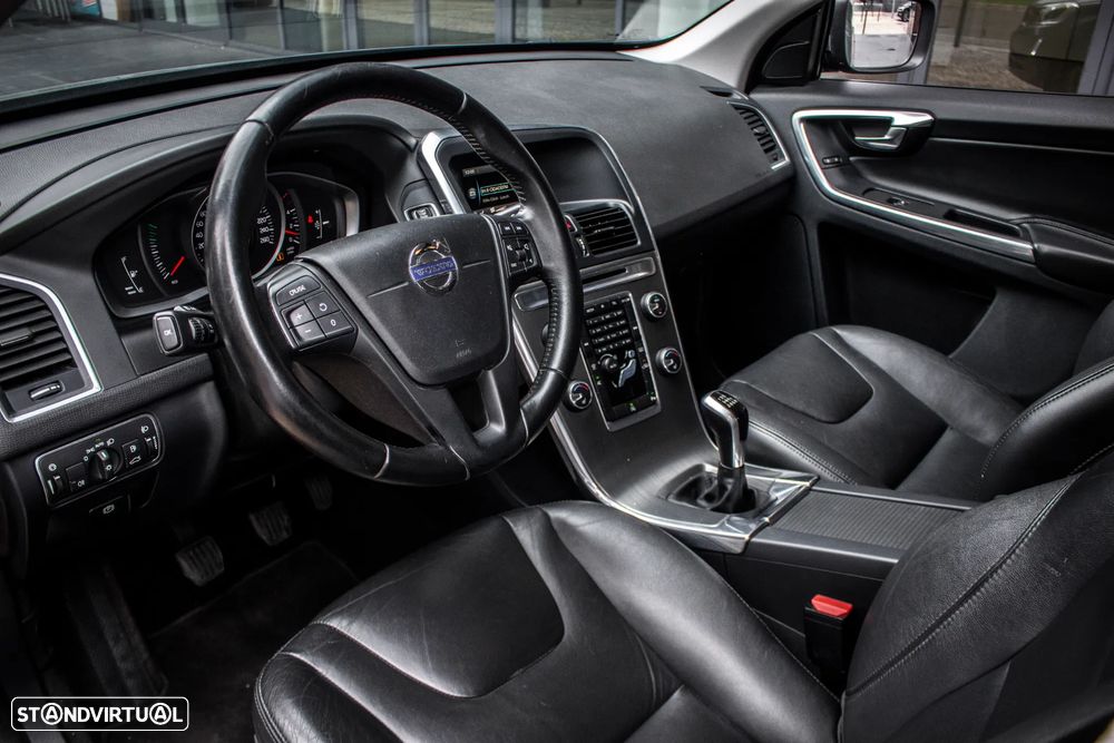 Volvo XC 60 2.0 D4 Inscription - 24