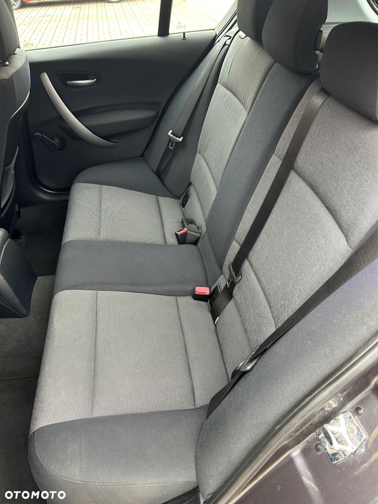 BMW Seria 1 116i - 15