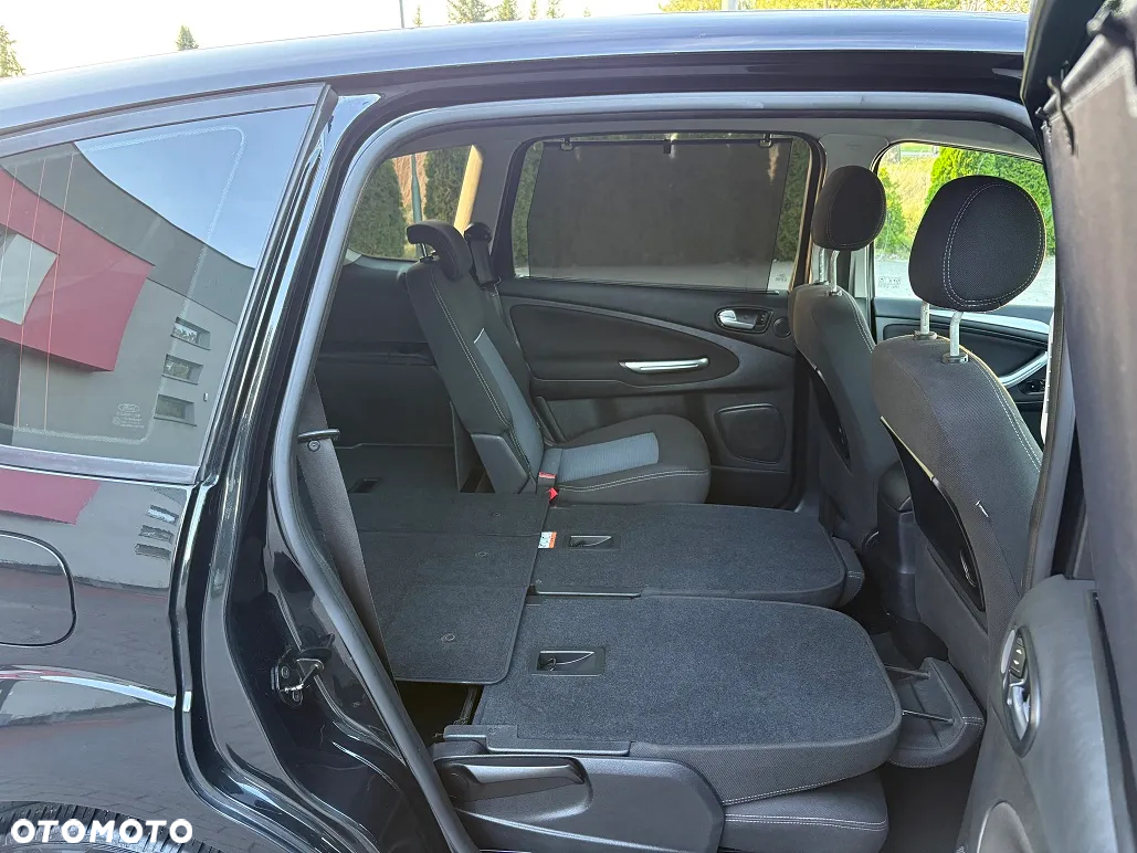 Ford S-Max - 9