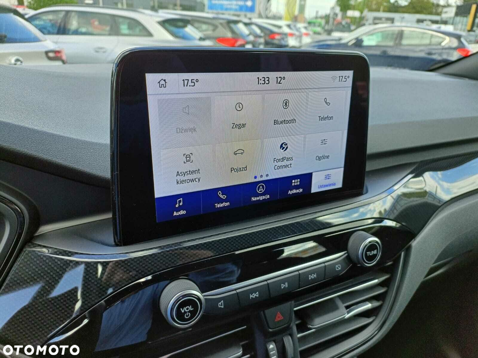 Ford Kuga - 24