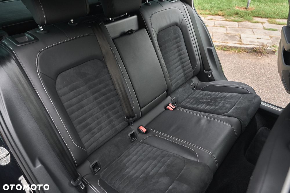 Volkswagen Passat 2.0 TDI EVO Business DSG - 29