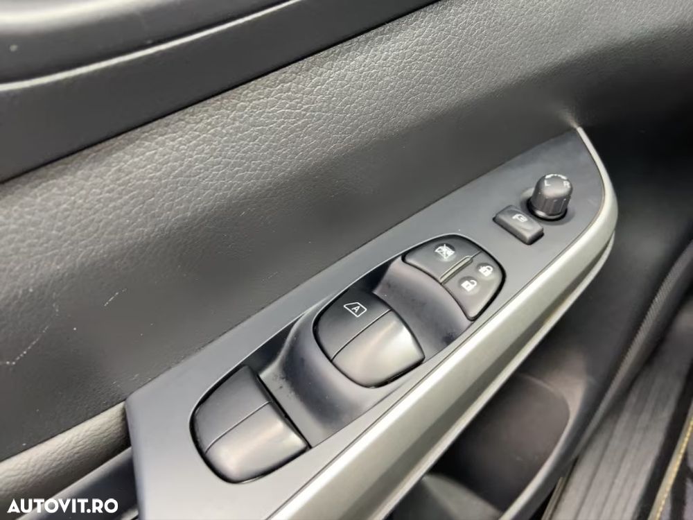 Nissan Navara DC 4x4 Autm. N-Guard - 20