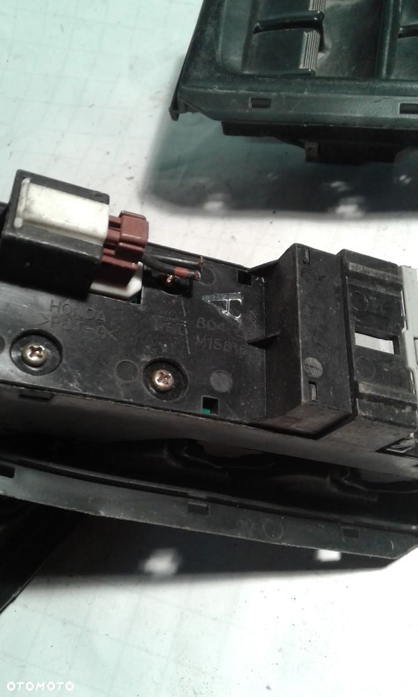 HONDA CIVIC VI PANEL PRZEŁĄCZNIK SZYB PRZÓD M15816 - 2