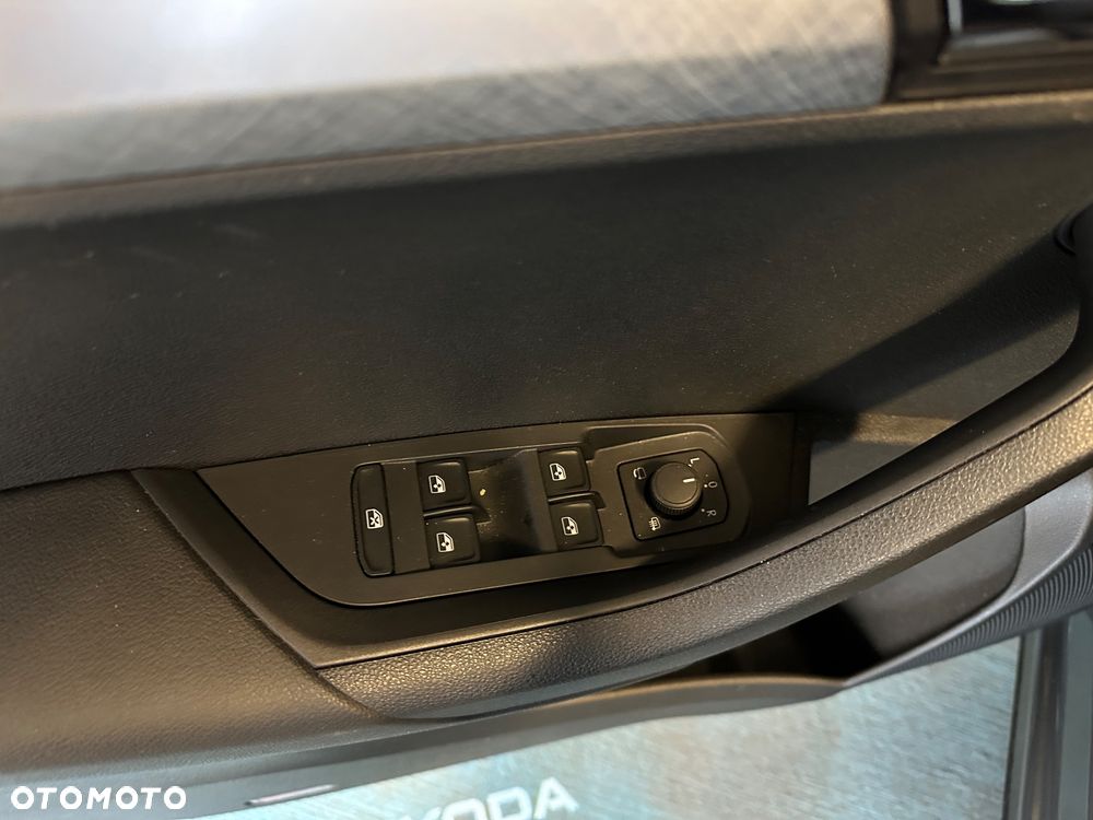 Skoda Karoq 1.5 TSI ACT Selection DSG - 10