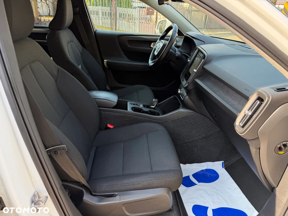 Volvo XC 40 T3 Momentum - 13