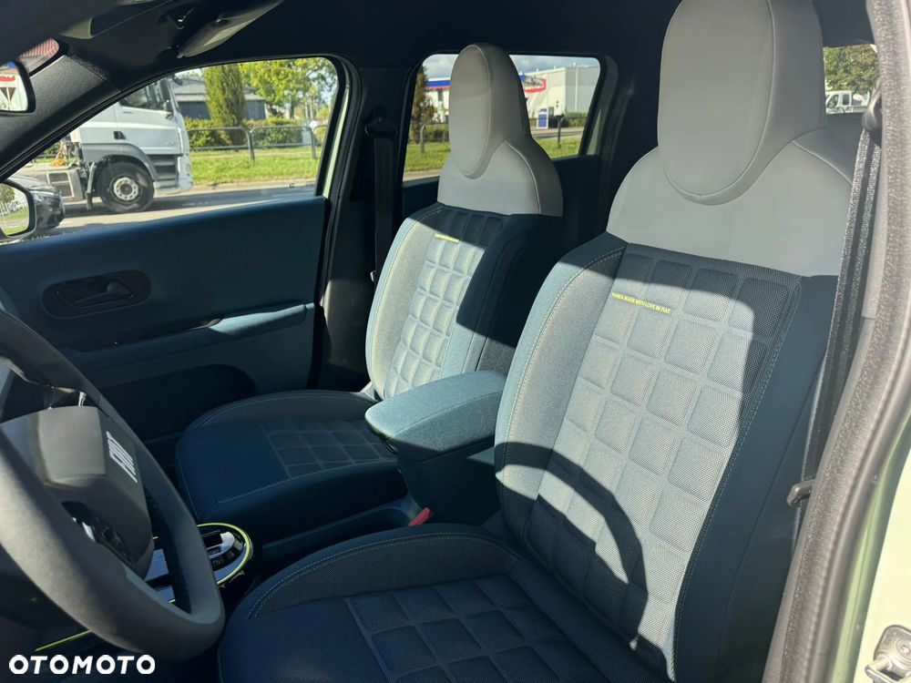 Fiat Grande Panda 1.2 mHEV La Prima eDCT - 16