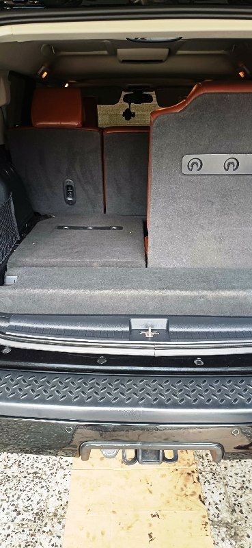 Jeep Commander 5.7 V8 HEMI Automatik Limited - 11