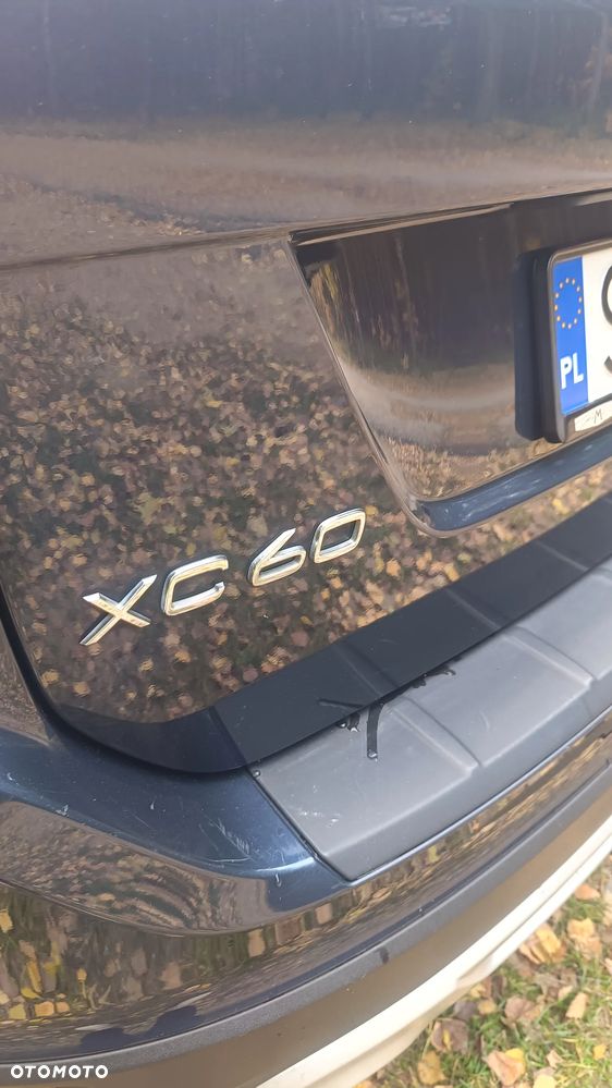 Volvo XC 60 D5 AWD Momentum - 22