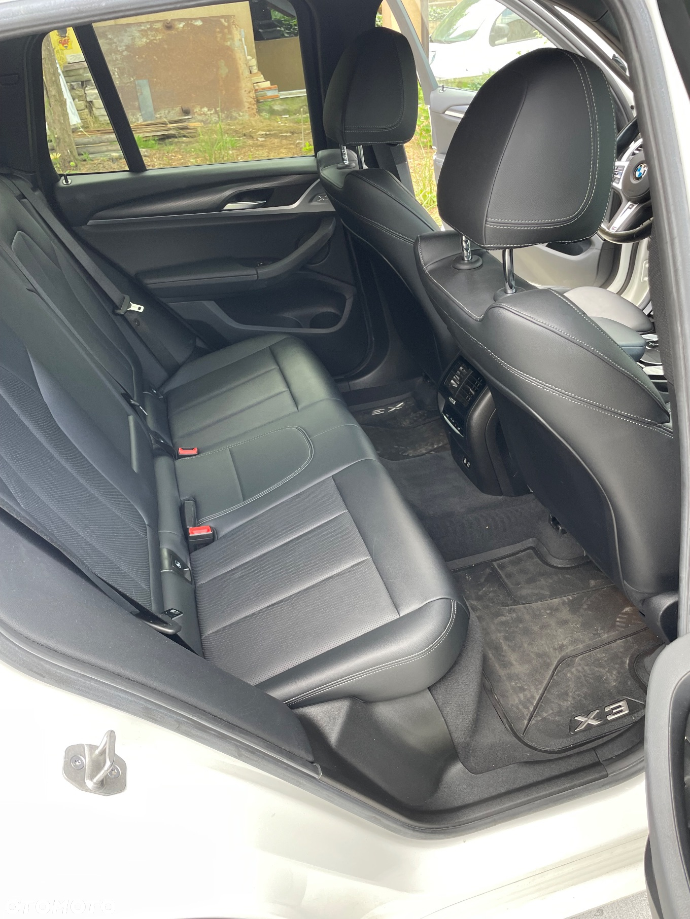 BMW X3 sDrive18d - 12