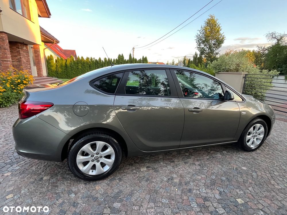 Opel Astra 1.6 Active EU6 - 14