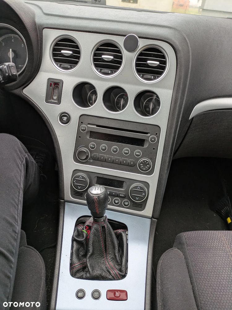 Alfa Romeo 159 1.9JTDM Distinctive - 9