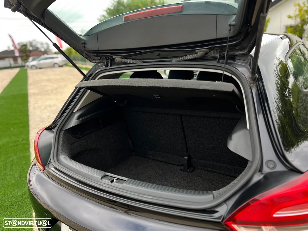 VW Scirocco 2.0 TDI Sport - 18